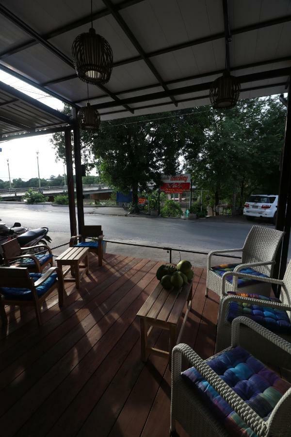 小茉莉河滨酒店 彭世洛 外观 照片