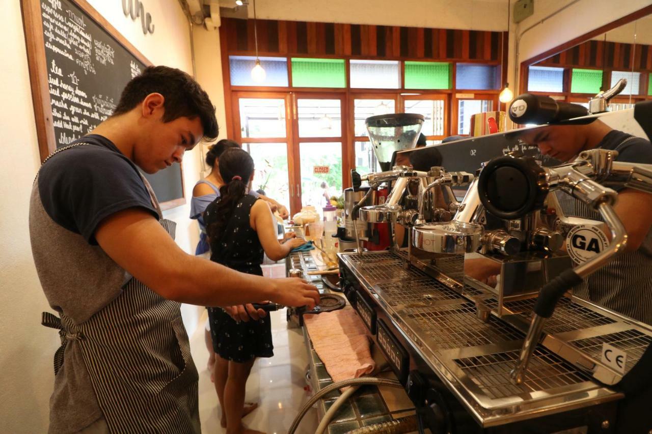 小茉莉河滨酒店 彭世洛 外观 照片