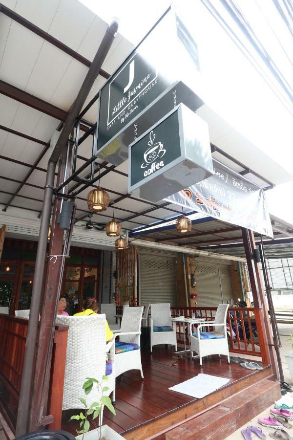 小茉莉河滨酒店 彭世洛 外观 照片
